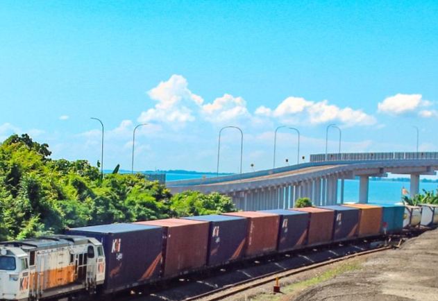 Tren Green Logistics 2026